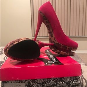 Brand new fuchsia pink and leopard high heels